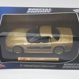 Maisto Signature Edition Dick Guldstrand 2003 Chevy Corvette ZO6 1:18 gold blue